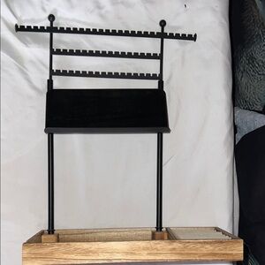 Jewelry Display rack, Black Metal Jewelry Stand with Wooden Base